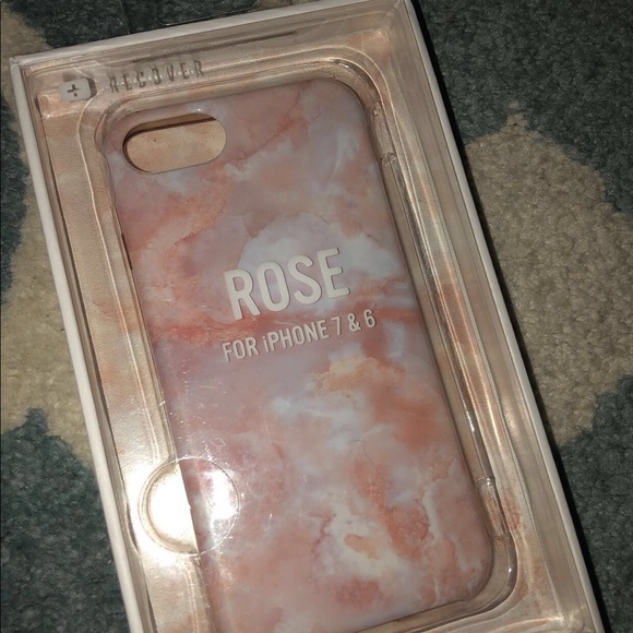 ✨✨✨SOLD!!!!!✨✨✨ Rose iPhone Case 📱 - Picture 2 of 6